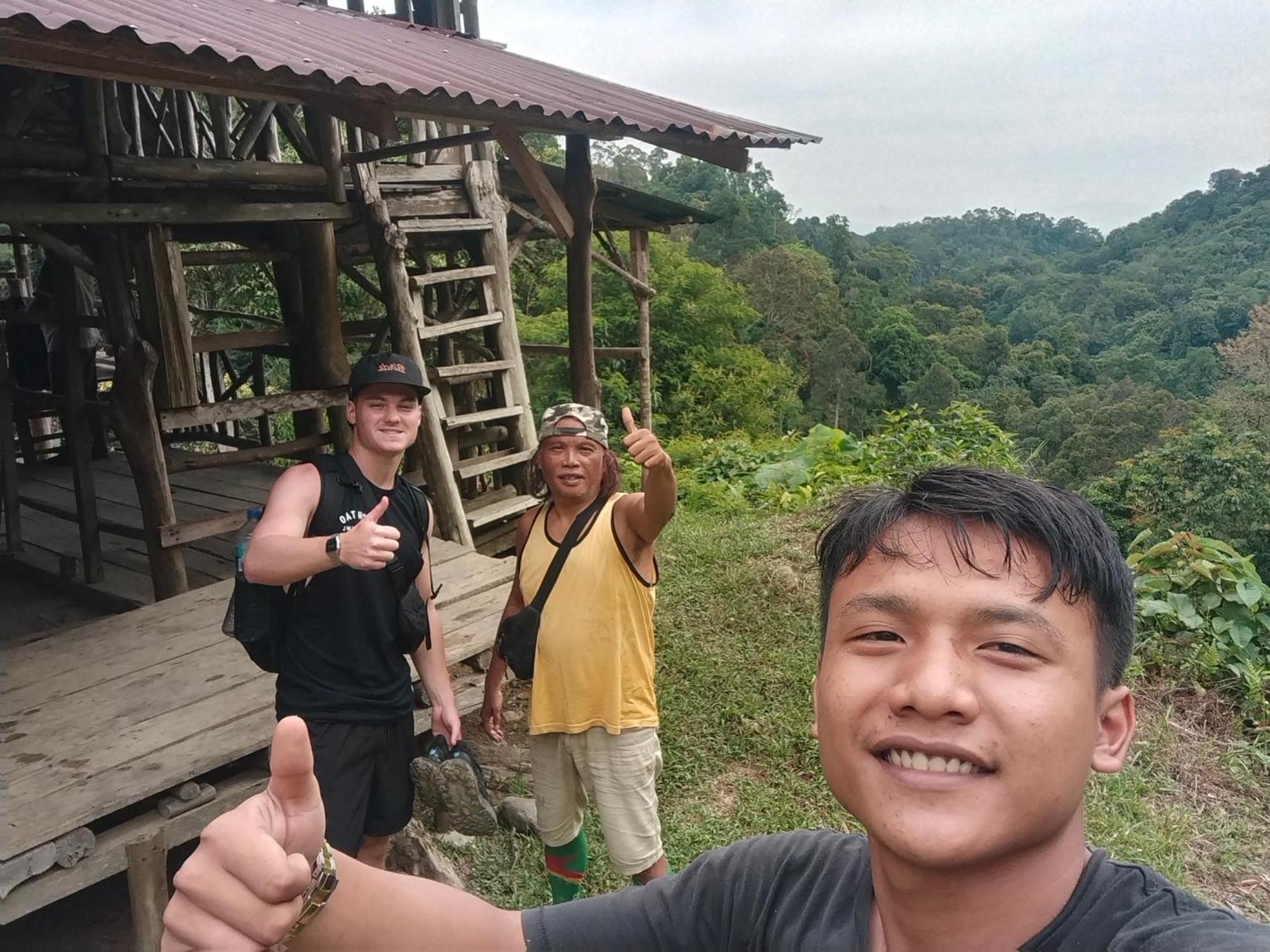 Jhony'S Backpacker-Guest House Only Stay Here Book Treking With Us بوكيت لاوانج المظهر الخارجي الصورة