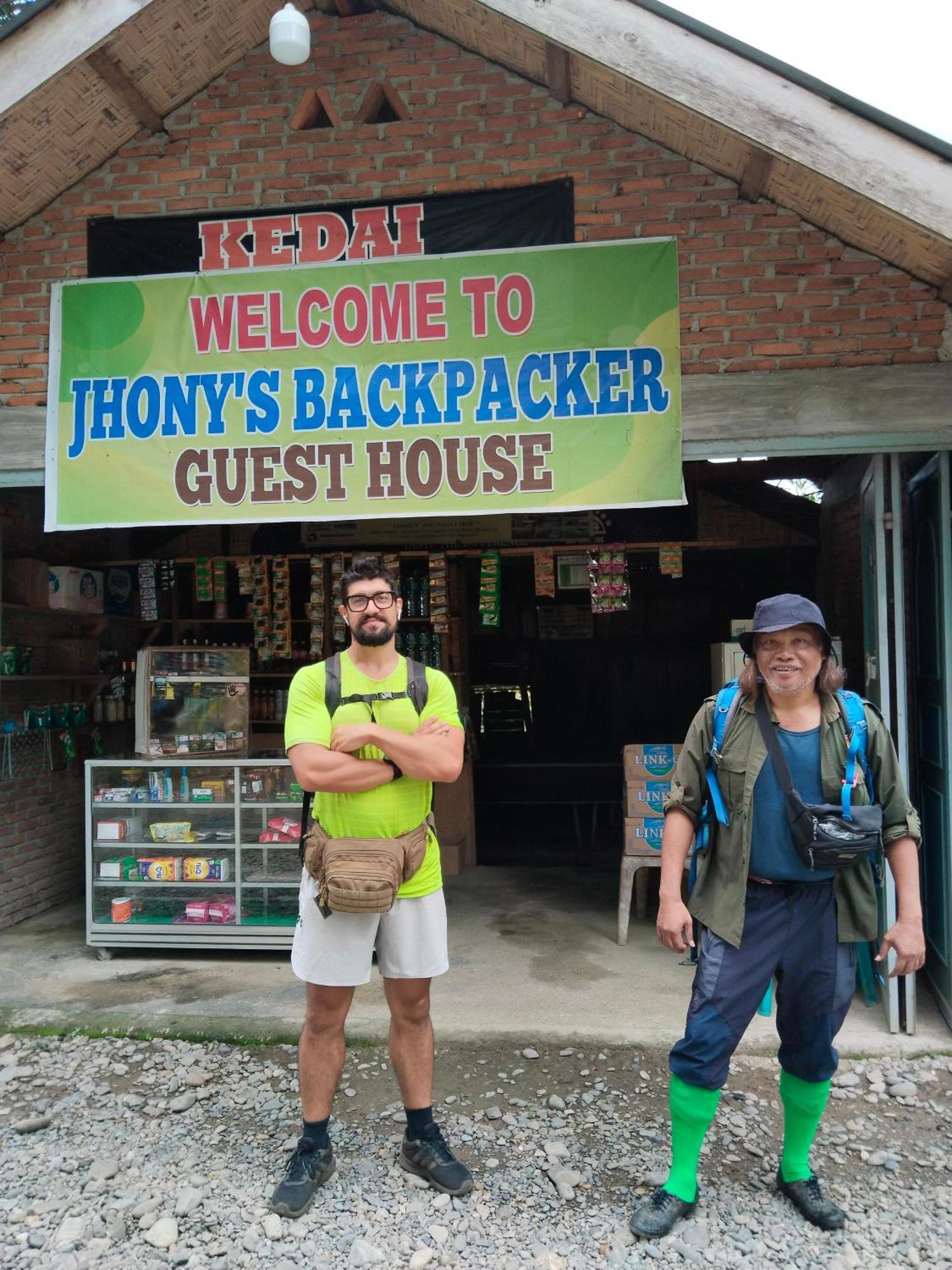 Jhony'S Backpacker-Guest House Only Stay Here Book Treking With Us بوكيت لاوانج المظهر الخارجي الصورة